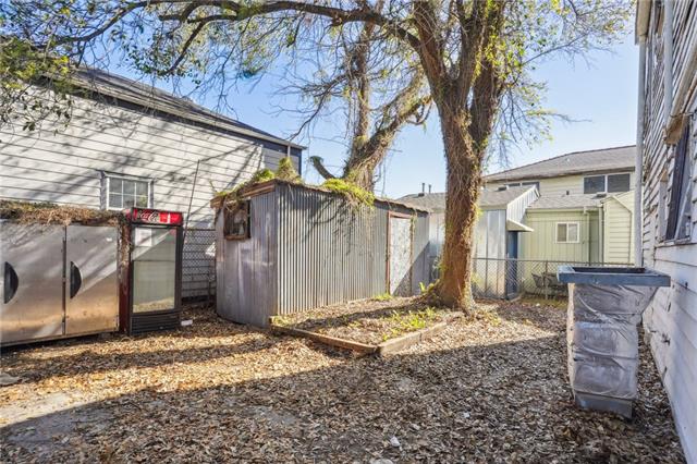 2245 St Claude Ave