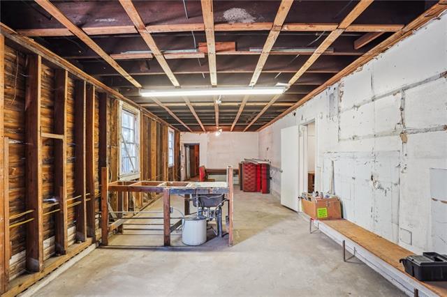 2245 St Claude Ave