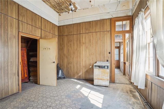 2245 St Claude Ave