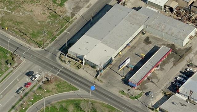 105 Westbank Expressway