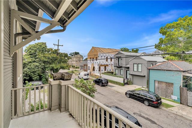 1319 Amelia St