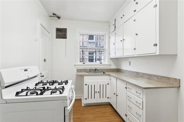 5402-04 St Charles Ave