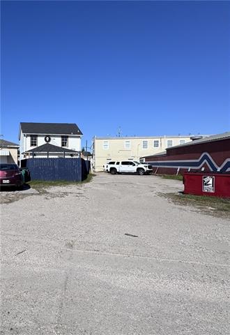 3224 Metairie Rd