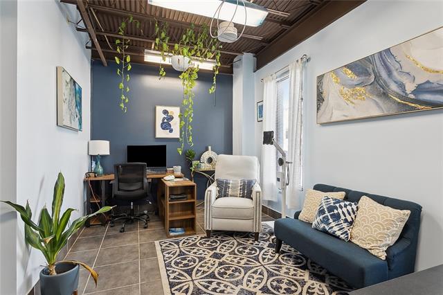3401 St Claude Ave