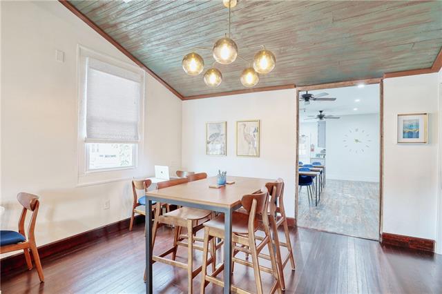 423 10 St.
