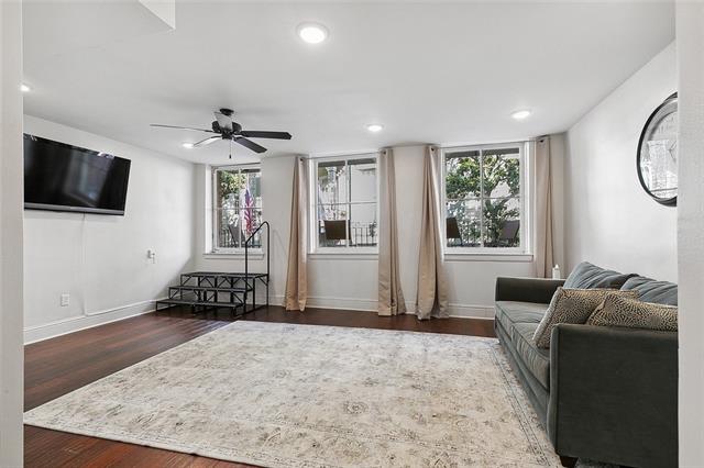 315 Decatur St