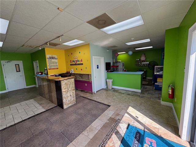 5224 Taravella Dr