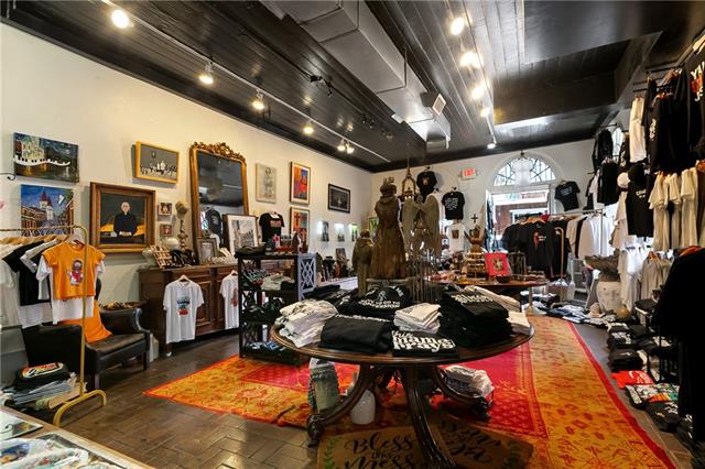 838 Chartres St