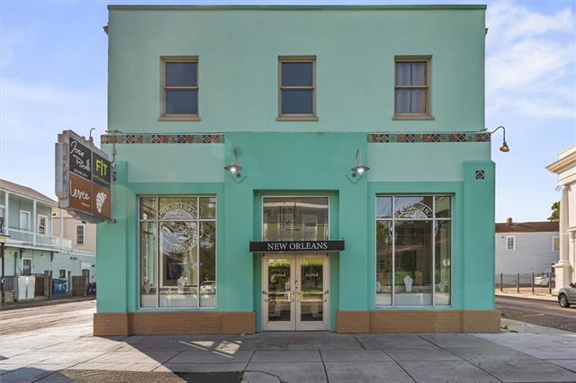3138 Magazine St