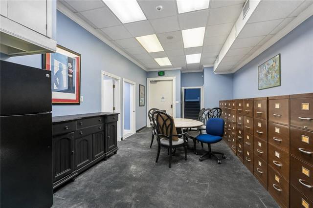2309 N Hullen St - Metairie Office