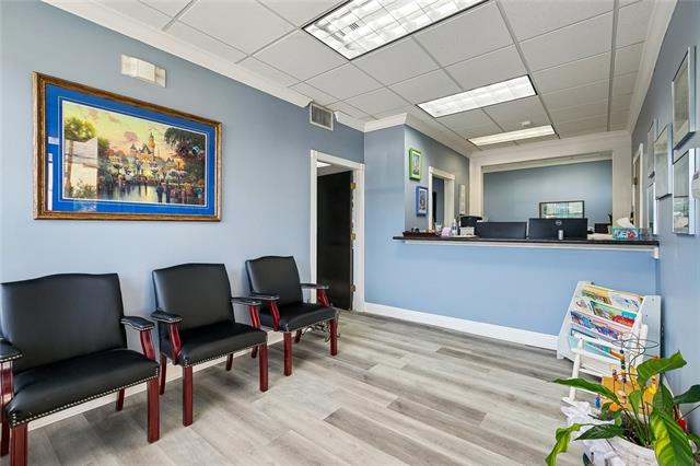 2309 N Hullen St - Metairie Office