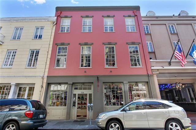 324 Chartres St