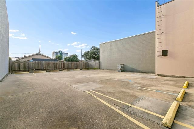 2309 N Hullen St - Metairie Office