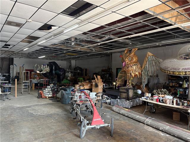 4321 St Claude Ave - Castillo Blanco