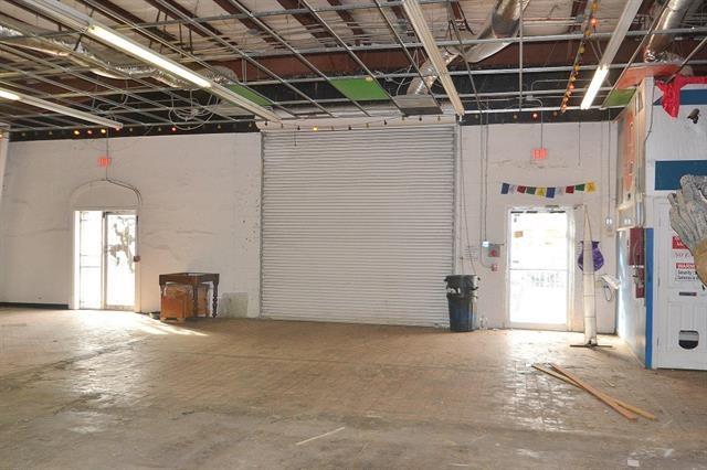 4321 St Claude Ave - Castillo Blanco