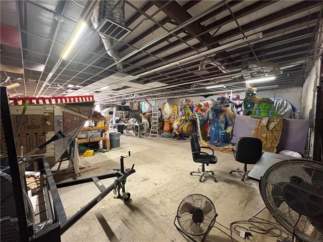 4321 St Claude Ave - Castillo Blanco