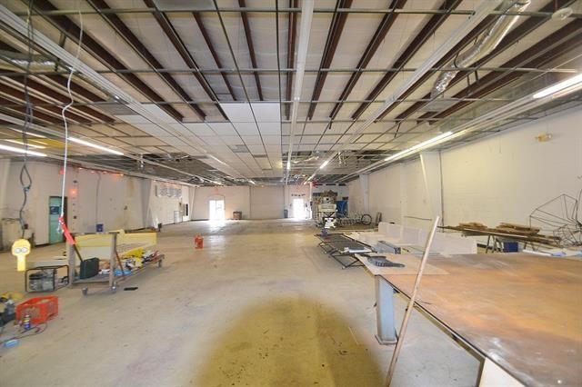 4321 St Claude Ave - Castillo Blanco