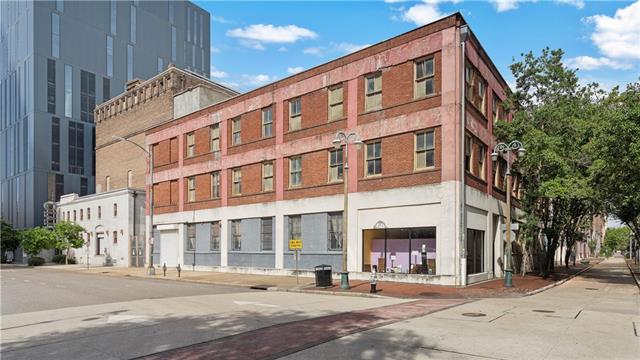 941 Lafayette St