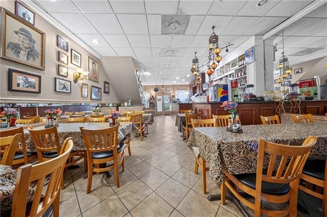 933 Decatur St