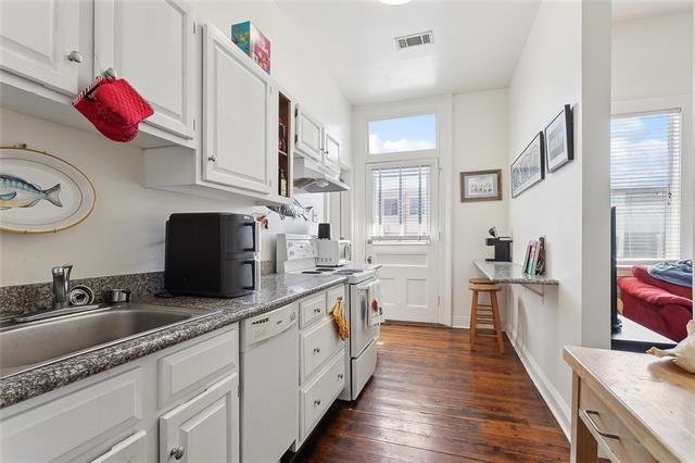 1431 St Andrew St